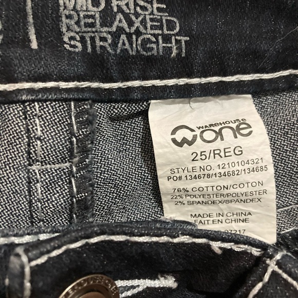 Bootleg size 25 blue jeans white thread accents - Picture 3 of 13